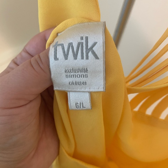 Yellow TWIK chic and romantic cami in light voile - Picture 3 of 3